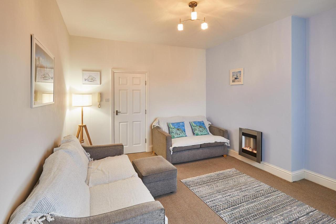Host & Stay - Fox'S Hideout Whitby Extérieur photo